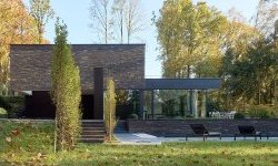 Cassia, villa sur terrain pentu et boisé à Wavre